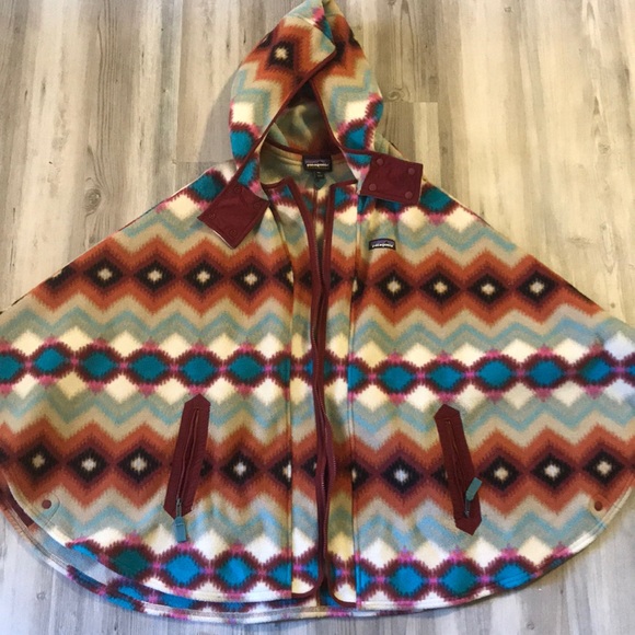 Patagonia Jackets & Blazers - Patagonia poncho